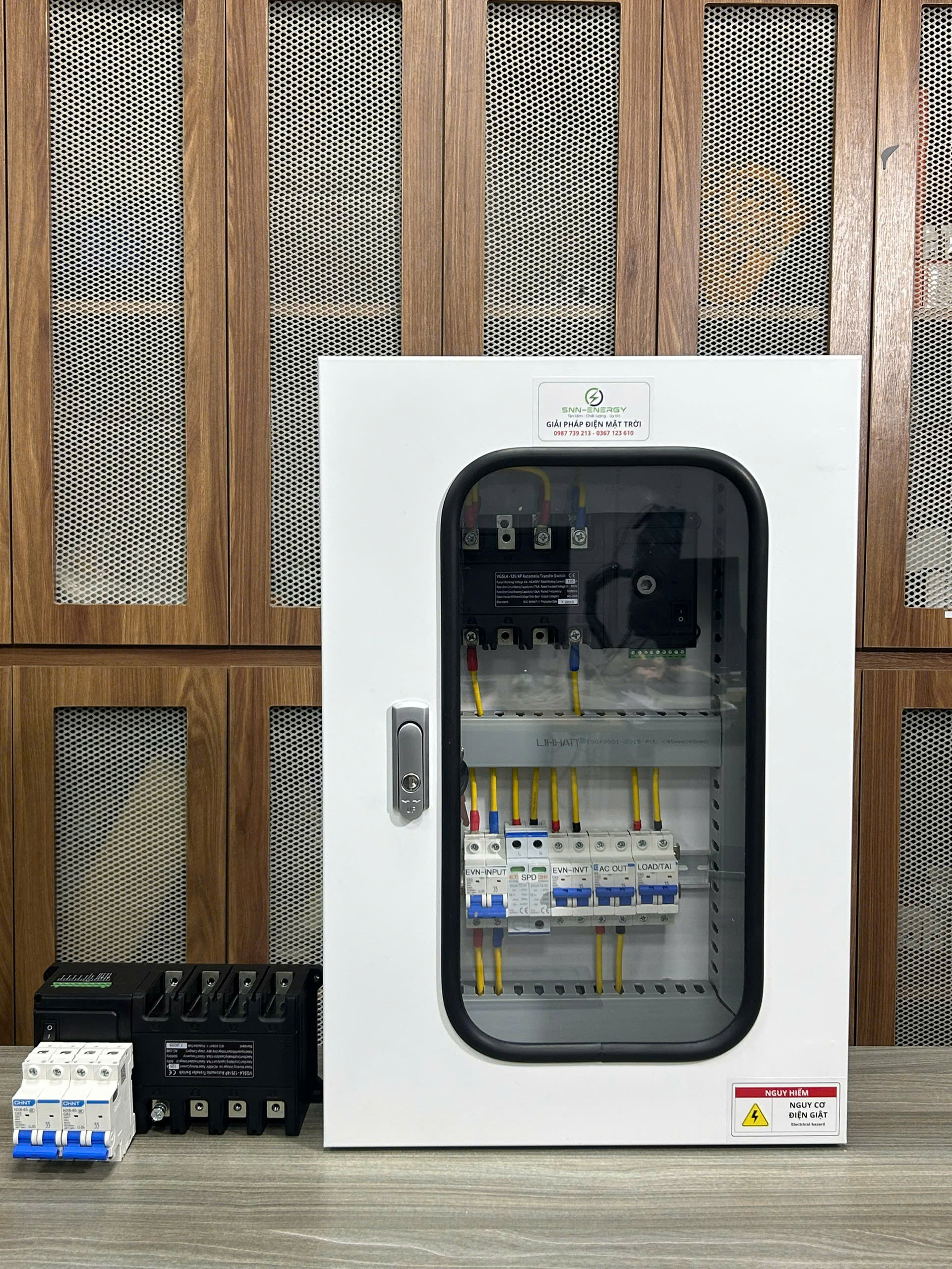 Tủ điện hybrid và các thiết bị đi kèm