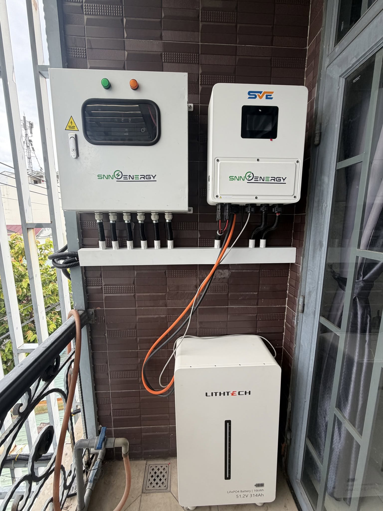 Hệ thống 7.44kwp lưu trữ 16kwh