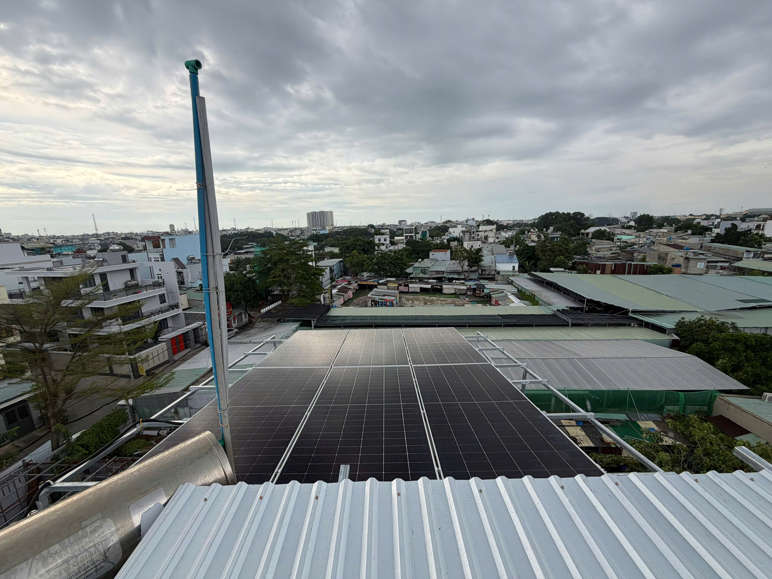 Tấm pin Astronergy 620wp - Công trình hệ 7.44kwp lưu trữ 16kwh